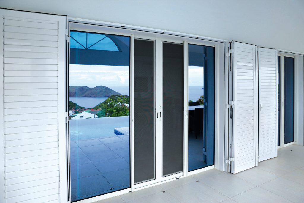 Ventanas de aluminio fabricadas por Iproal carpintería en Corvera.