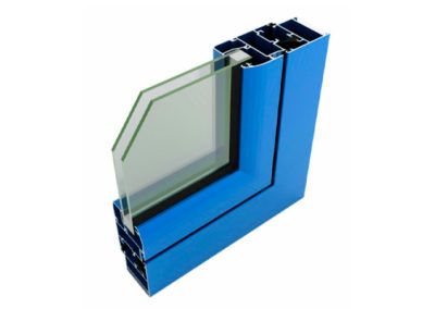 Ventanas de aluminio con rotura de puente térmico fabricadas por Iproal en Cartagena.